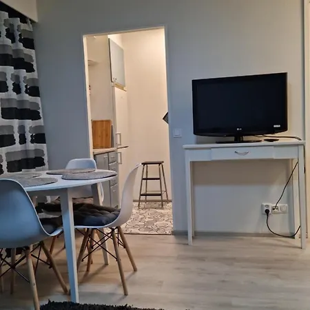Kompakti Yksioe Numero 3 Pienkerrostalossa Pori Exterior foto