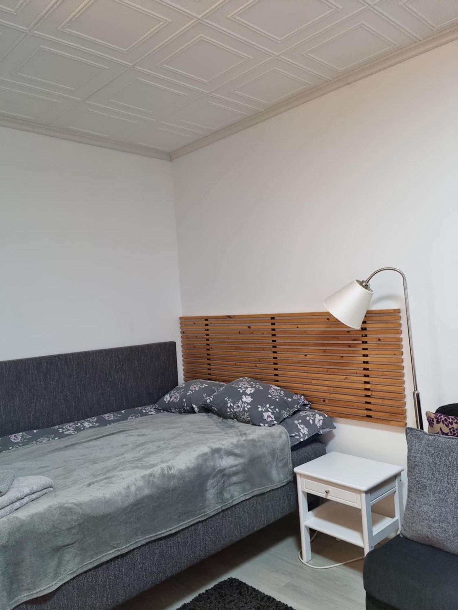 Kompakti Yksioe Numero 3 Pienkerrostalossa